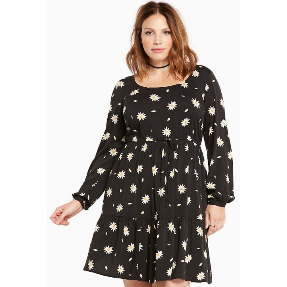 Black Daisy Print Long-Sleeve Tiered Dress